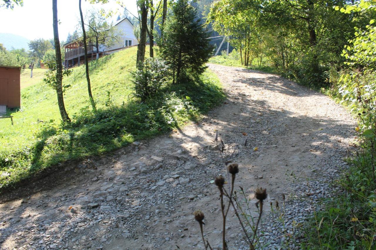 Cottage "Karpatske Shale" Yaremche Exterior photo